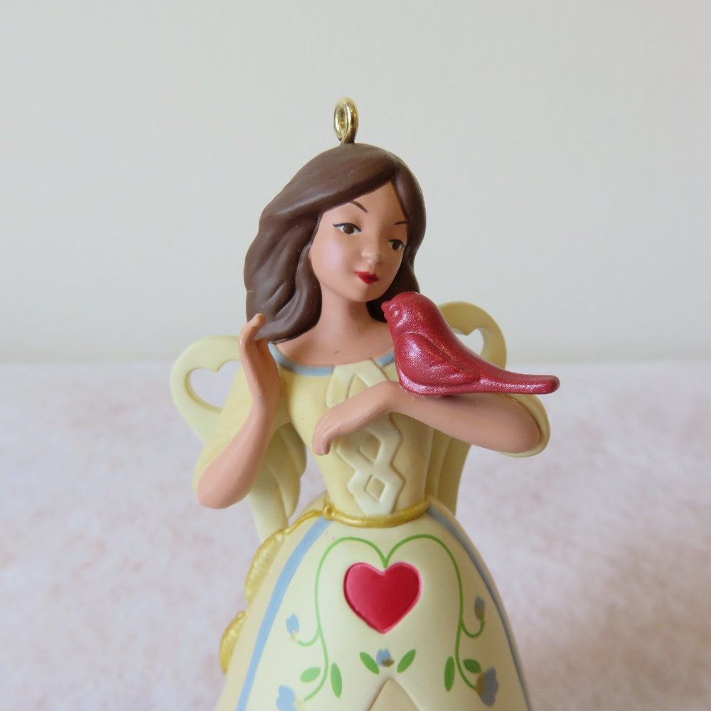 Hallmark 2012 Angels Around The World #2 - Germany